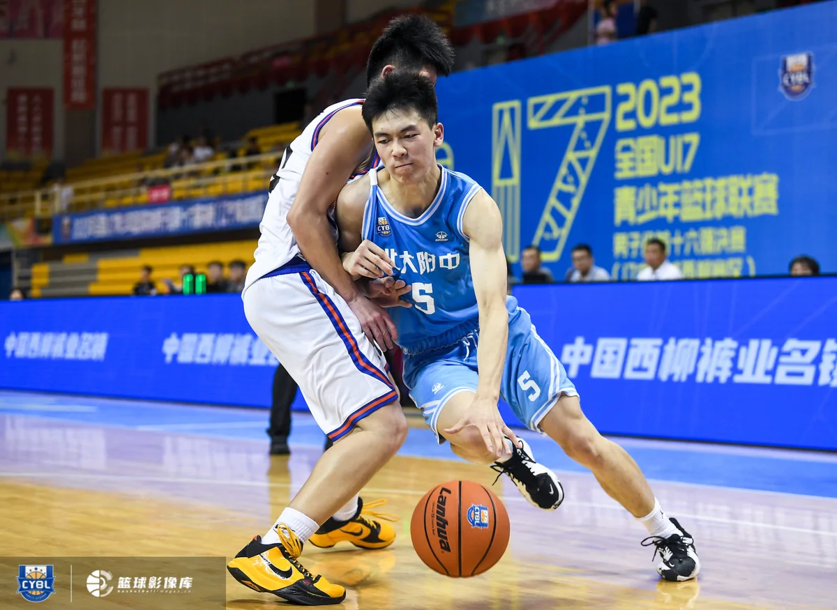 适合不同年龄段篮球爱好者的体能训练方案_0