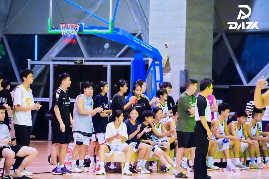 刻苦训练篮球时如何避免受伤的建议_1